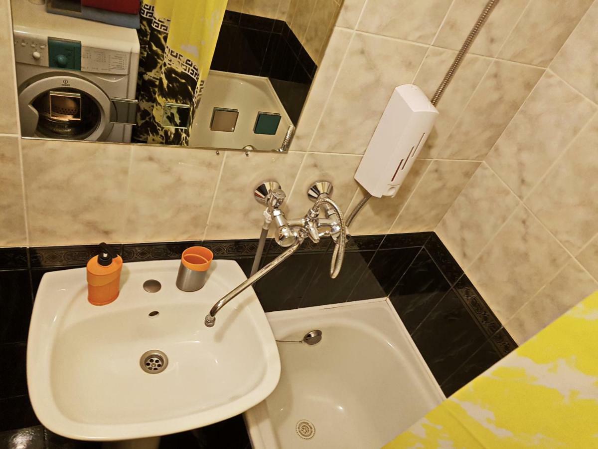 Apartlux Chernigov Luaran gambar